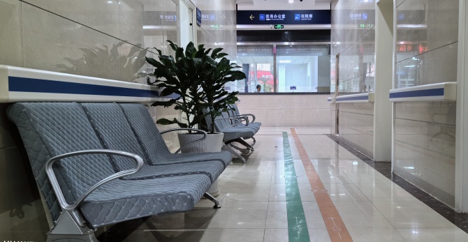 小舉措大溫暖，讓患者不坐“冷板凳”
