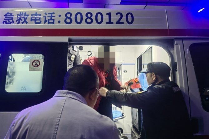 南充市身心醫(yī)院聯(lián)合多機構(gòu)緊急救治，一精神分裂癥孕婦安全獲保障