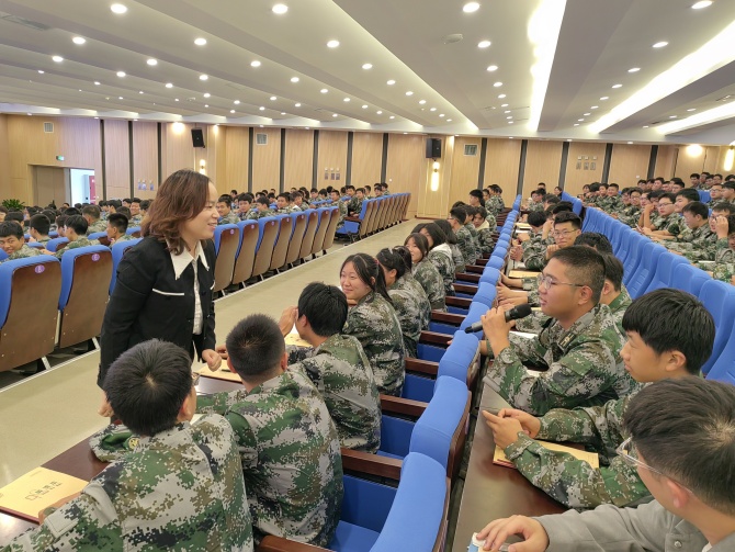 【“正心”項目進校園】從“心”出發(fā)、護“未”成長！南充市身心醫(yī)院為學生心理健康保駕護航