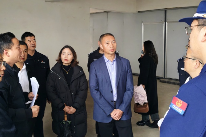 營山縣副縣長、公安局局長雍榮強率隊到南充市身心醫(yī)院開展防恐安全專項檢查