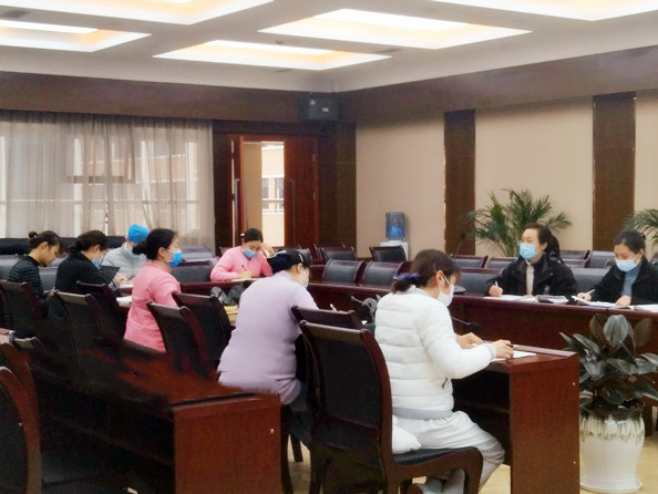 南充市身心醫(yī)院小龍分院召開護理病例討論會